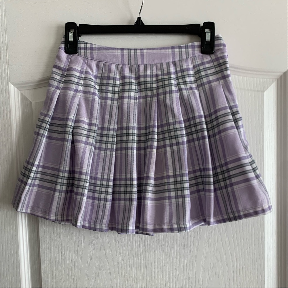 F21 Lilac pleated plaid mini skirt size Small
